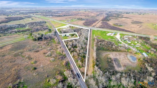 52 N Old Bloomington Road, Victoria, TX 77905