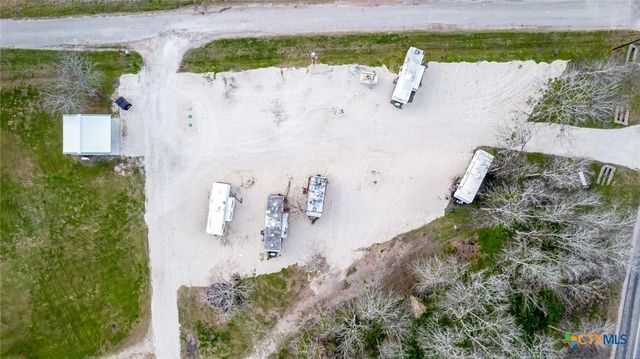 52 N Old Bloomington Road, Victoria, TX 77905