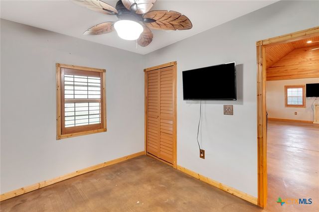 52 N Old Bloomington Road, Victoria, TX 77905