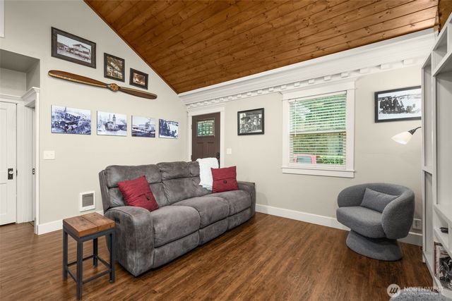 11303 86th Avenue E, Puyallup, WA 98373