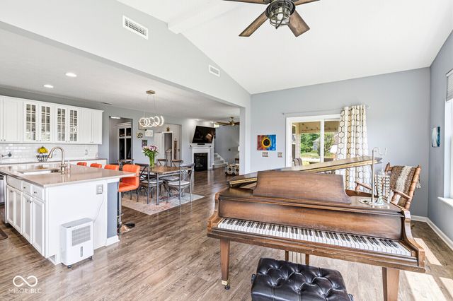 16183 Sedalia Drive, Fishers, IN 46040