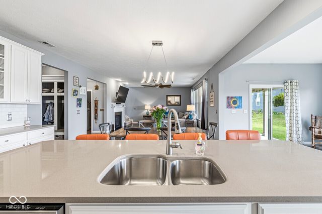 16183 Sedalia Drive, Fishers, IN 46040