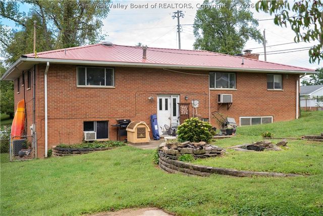 400 High Street, St Albans, WV 25177