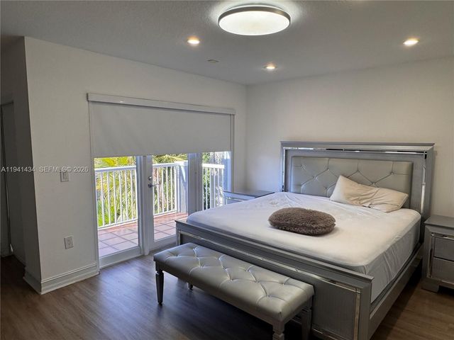 3102 NE 210th Ter, Aventura, FL 33180