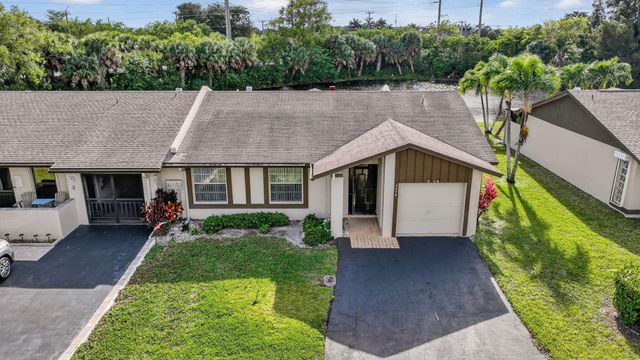 5404 Viburnum Circle, Delray Beach, FL 33484