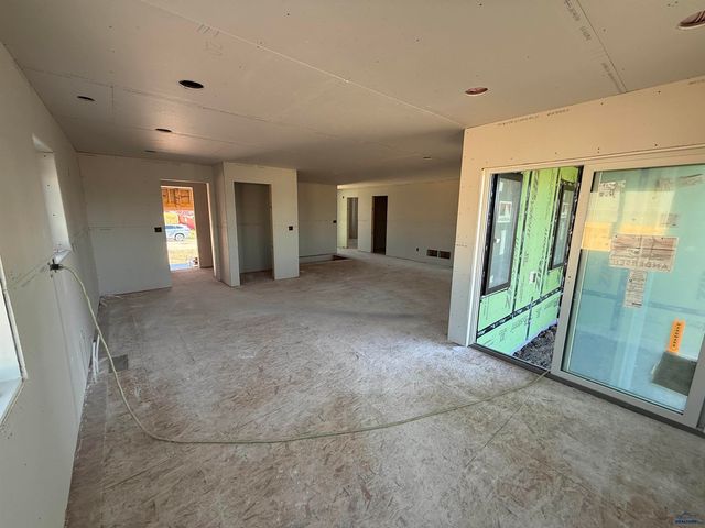 1041 COBALT DR, Rapid City, SD 57701