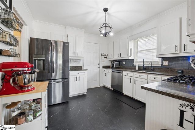 16 Fortson Way, Fountain Inn, SC 29644