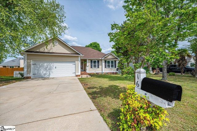 16 Fortson Way, Fountain Inn, SC 29644