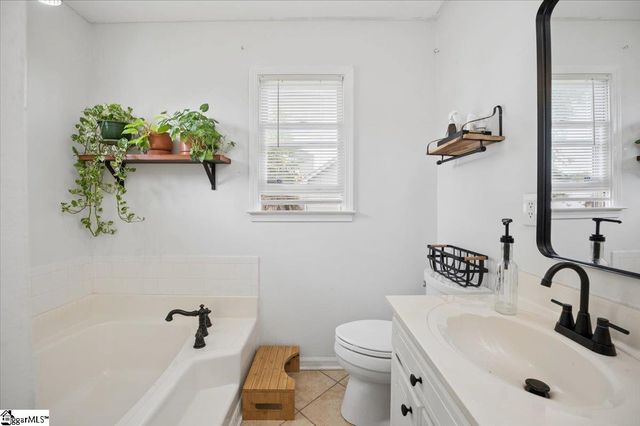 16 Fortson Way, Fountain Inn, SC 29644