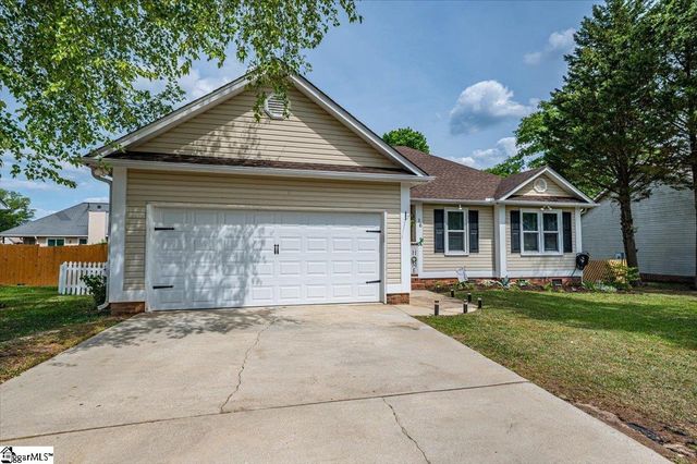 16 Fortson Way, Fountain Inn, SC 29644