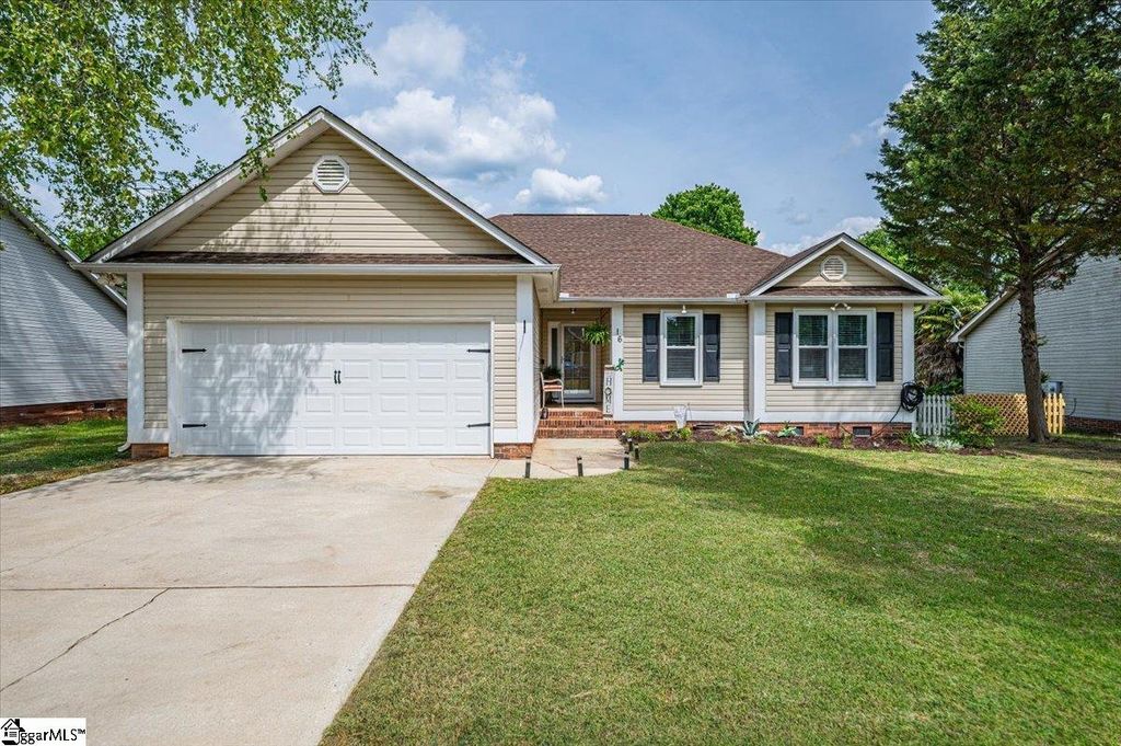 16 Fortson Way, Fountain Inn, SC 29644