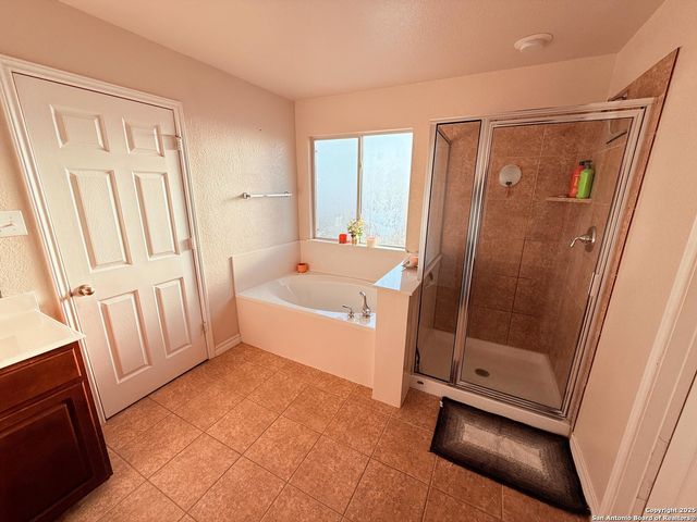 12135 Treewell, San Antonio, TX 78249