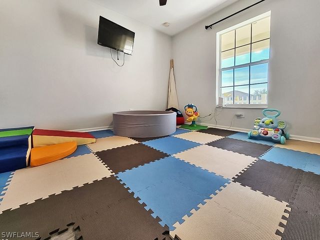 3623 NE 12th AVE, Cape Coral, FL 33909