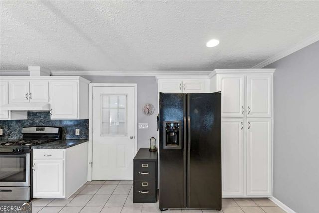 6071 N Main Street SE, Acworth, GA 30101