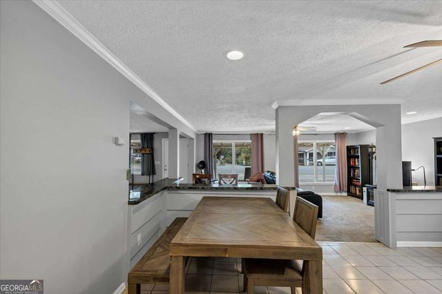 6071 N Main Street SE, Acworth, GA 30101