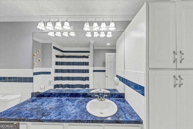 6071 N Main Street SE, Acworth, GA 30101