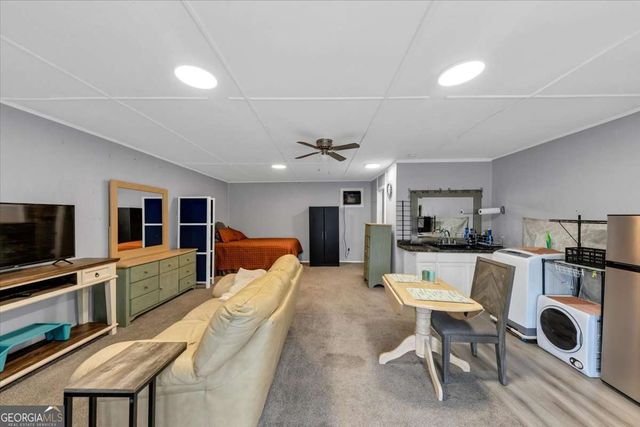 6071 N Main Street SE, Acworth, GA 30101