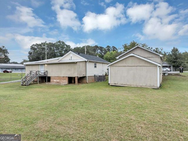 6071 N Main Street SE, Acworth, GA 30101