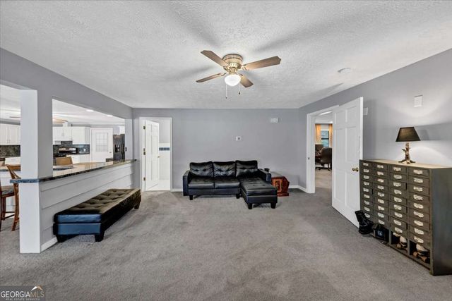 6071 N Main Street SE, Acworth, GA 30101