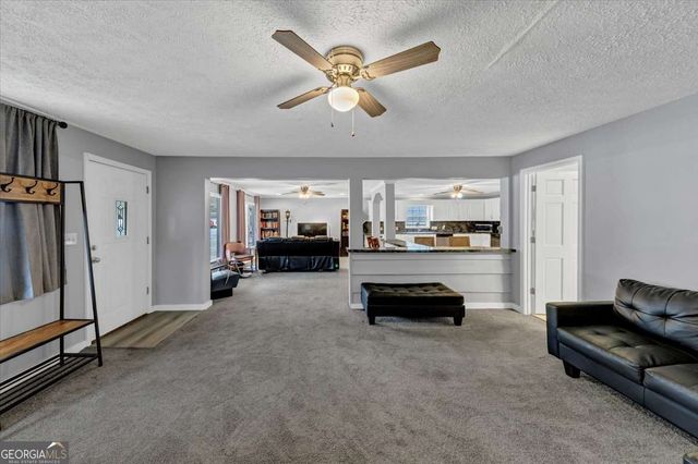 6071 N Main Street SE, Acworth, GA 30101