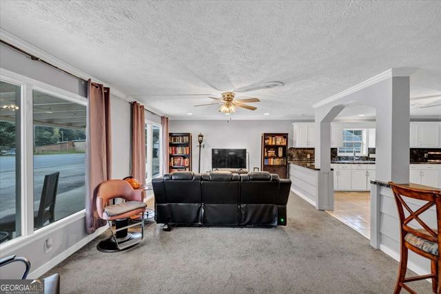 6071 N Main Street SE, Acworth, GA 30101