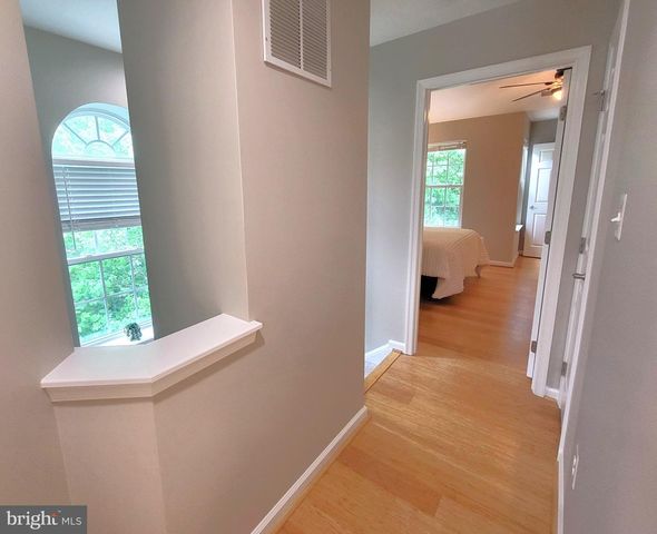 7284 STALLINGS DR, Glen Burnie, MD 21060