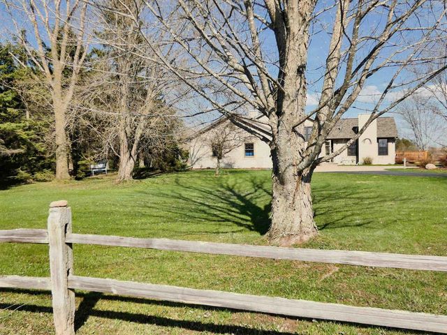 N6604 BALLARD ROAD, Seymour, WI 54165