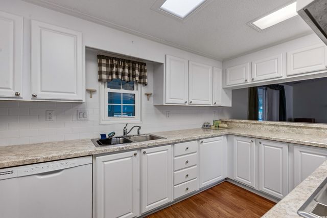 3200 Santee Dr., Murrells Inlet, SC 29576
