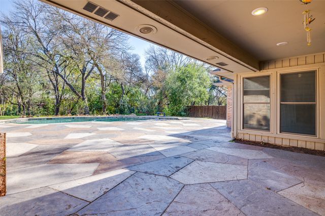 2404 Springpark Way, Richardson, TX 75082