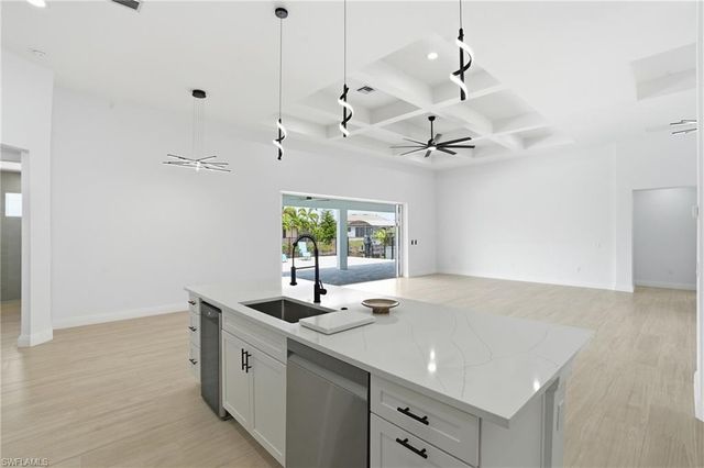 1625 SW 44th TER, Cape Coral, FL 33914
