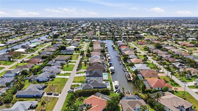 1625 SW 44th TER, Cape Coral, FL 33914