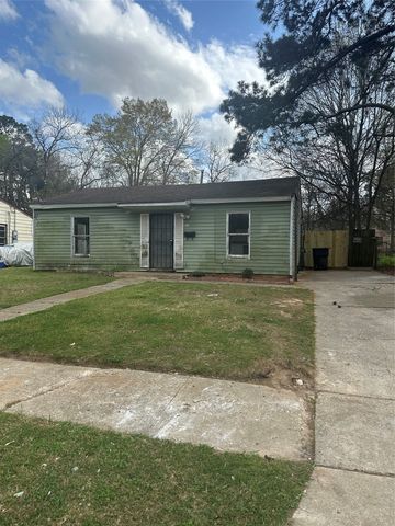 422 W 76th Street, Shreveport, LA 71106