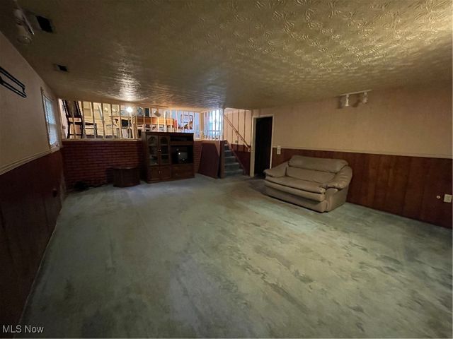 15995 Elbrook Street NE, Alliance, OH 44601