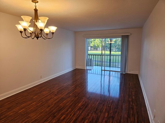 8000 S Colony Cir S 207, Tamarac, FL 33321