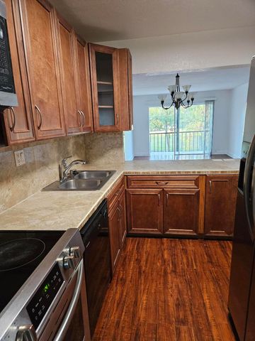 8000 S Colony Cir S 207, Tamarac, FL 33321