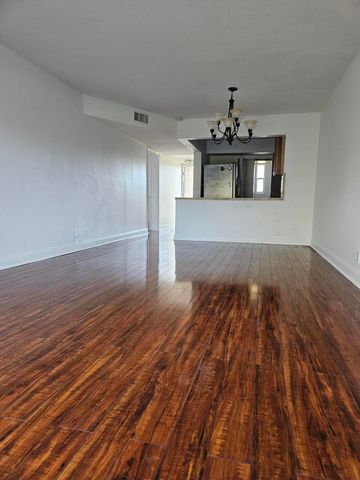 8000 S Colony Cir S 207, Tamarac, FL 33321