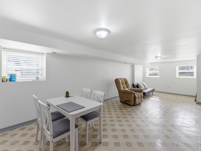 3235 N Kildare Avenue, Chicago, IL 60641