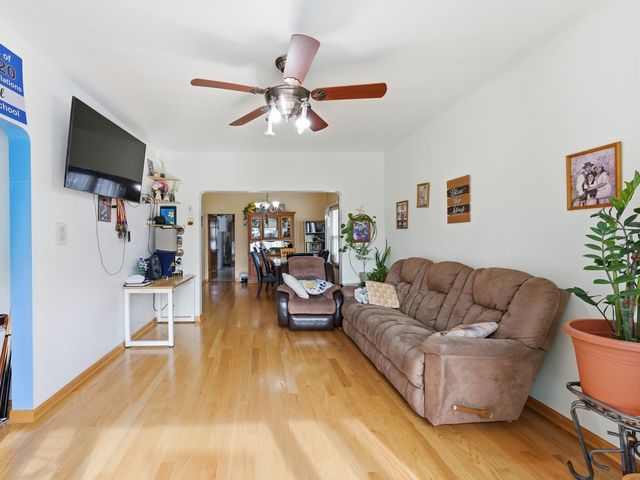 3235 N Kildare Avenue, Chicago, IL 60641