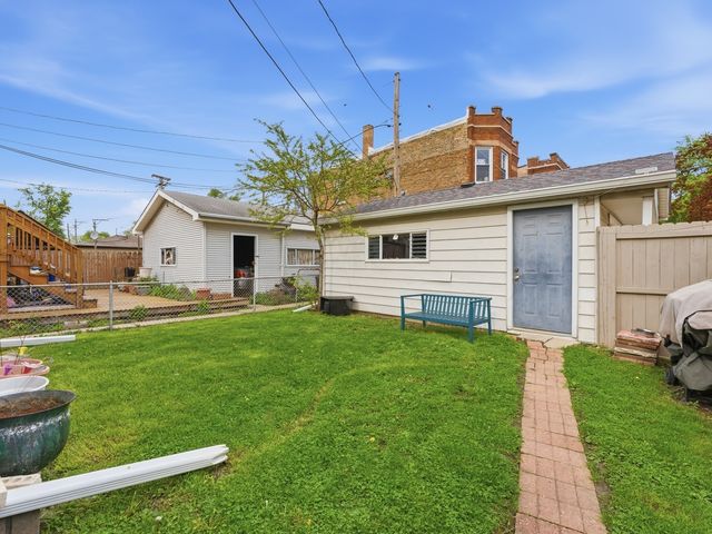 3235 N Kildare Avenue, Chicago, IL 60641