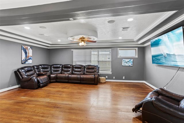 8406 Glen Valley Drive, Houston, TX 77061