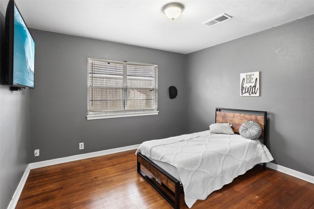 8406 Glen Valley Drive, Houston, TX 77061