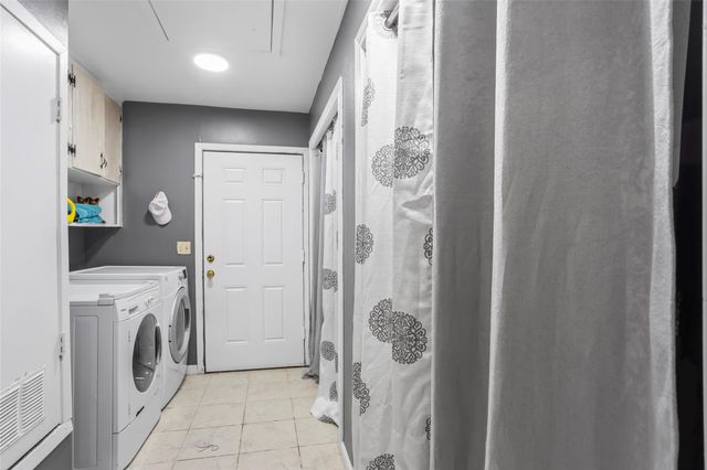 8406 Glen Valley Drive, Houston, TX 77061