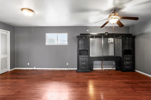 8406 Glen Valley Drive, Houston, TX 77061