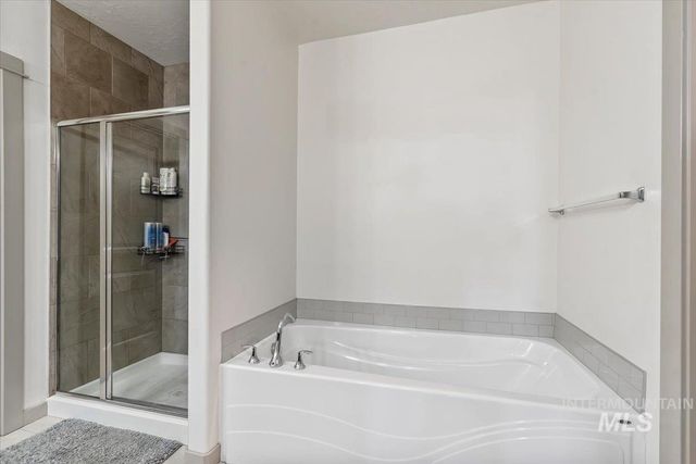 482 Fox Lantern Court, Middleton, ID 83644