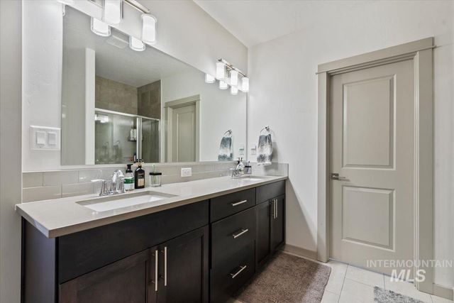 482 Fox Lantern Court, Middleton, ID 83644