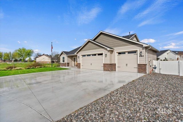 482 Fox Lantern Court, Middleton, ID 83644