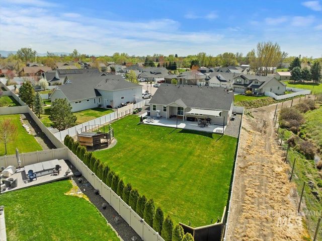 482 Fox Lantern Court, Middleton, ID 83644