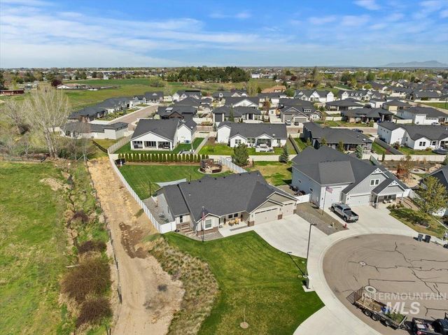 482 Fox Lantern Court, Middleton, ID 83644