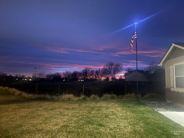 482 Fox Lantern Court, Middleton, ID 83644