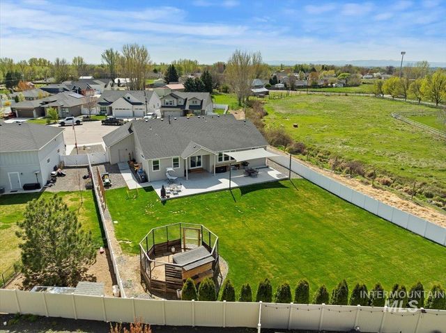 482 Fox Lantern Court, Middleton, ID 83644